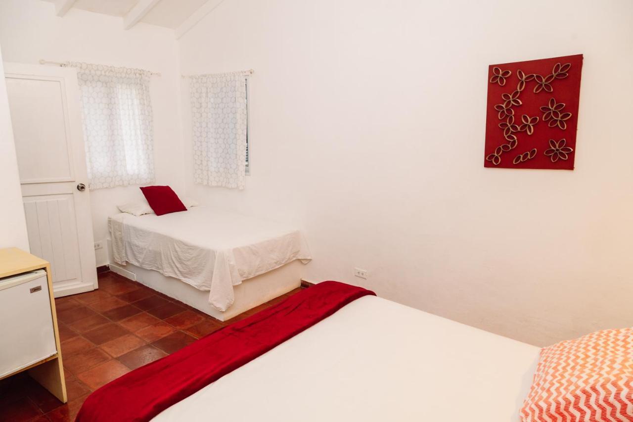 Beach Hotel Casa Nina Лас-Терренас Екстер'єр фото